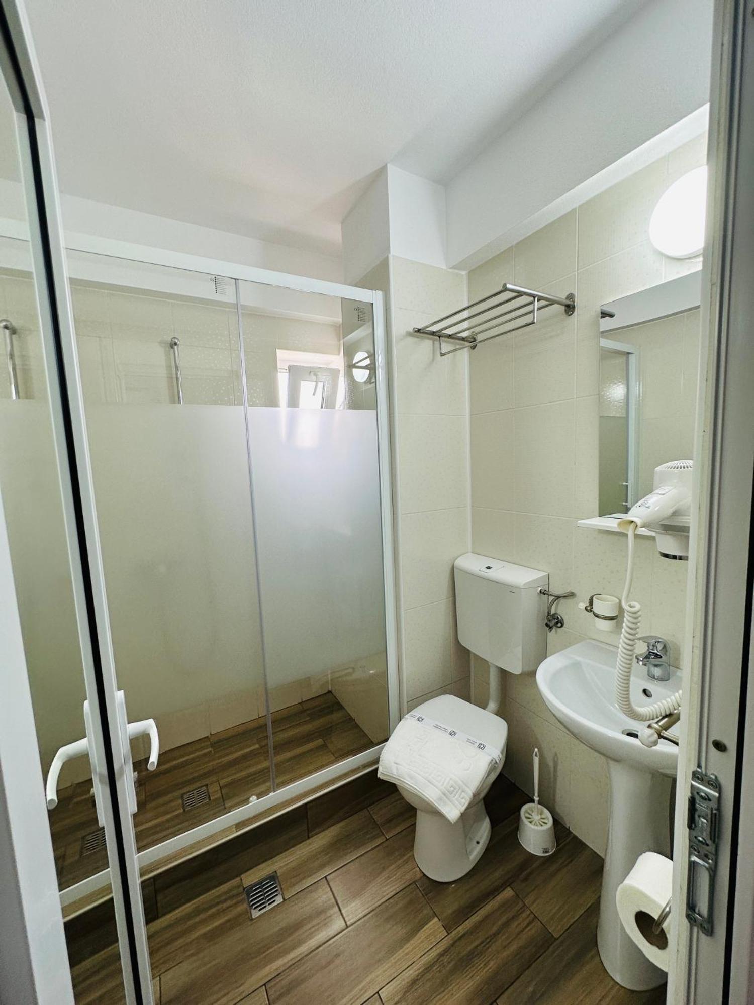 Hotel Casa Barina Costinesti Extérieur photo